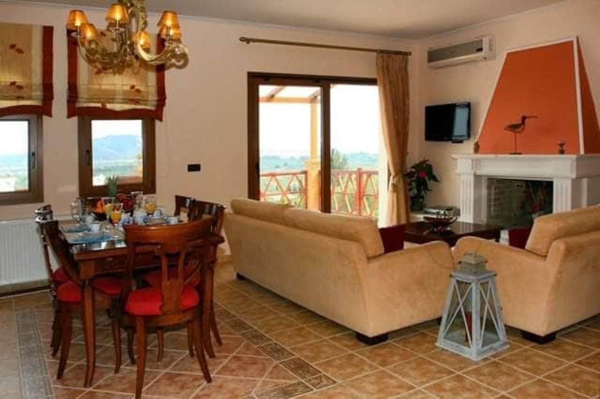 Villa Clairy Mouzákion Dış mekan fotoğraf